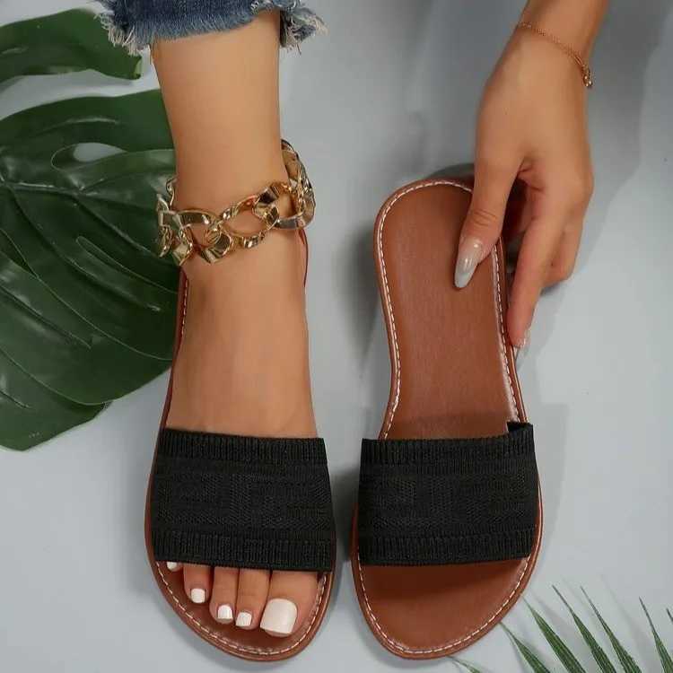Women Slippers 2024 Summer Luxury Fi Flat Sandals Brown Designer Open Toe N-Slip Outdoor Beac Slides WomenXJ250207