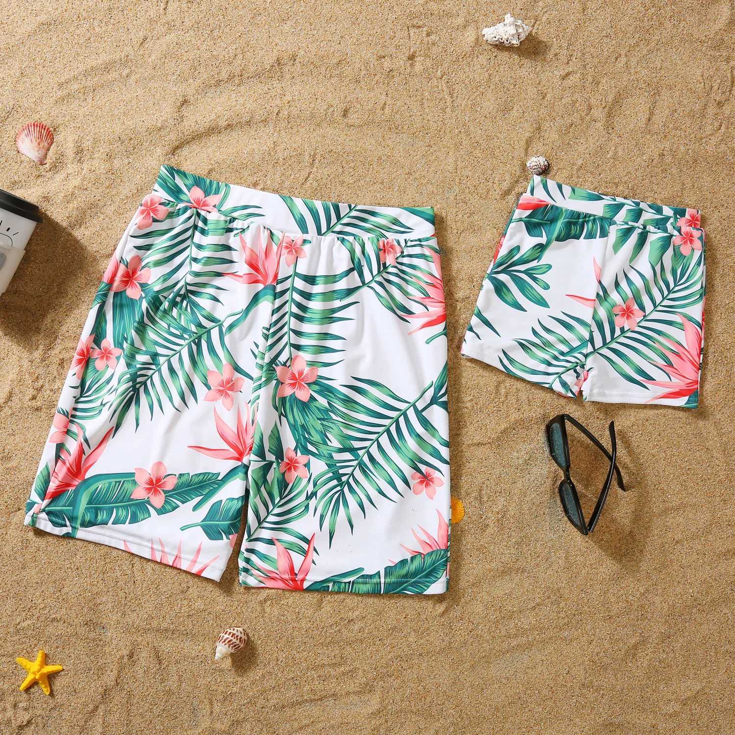 2024 Family Matching Swimsuits One-Piece Mother Daughter Swimwear Leaf Father Son Swim Shorts Beach Mommy and Me Clothes Outfits W250207