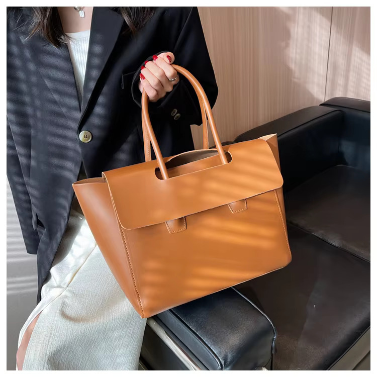 Fashion Women Shoulder New Large Capacity Handbags Simple Retro Tote Solid Color Famous Brand High Quality Bags PU Cartoon