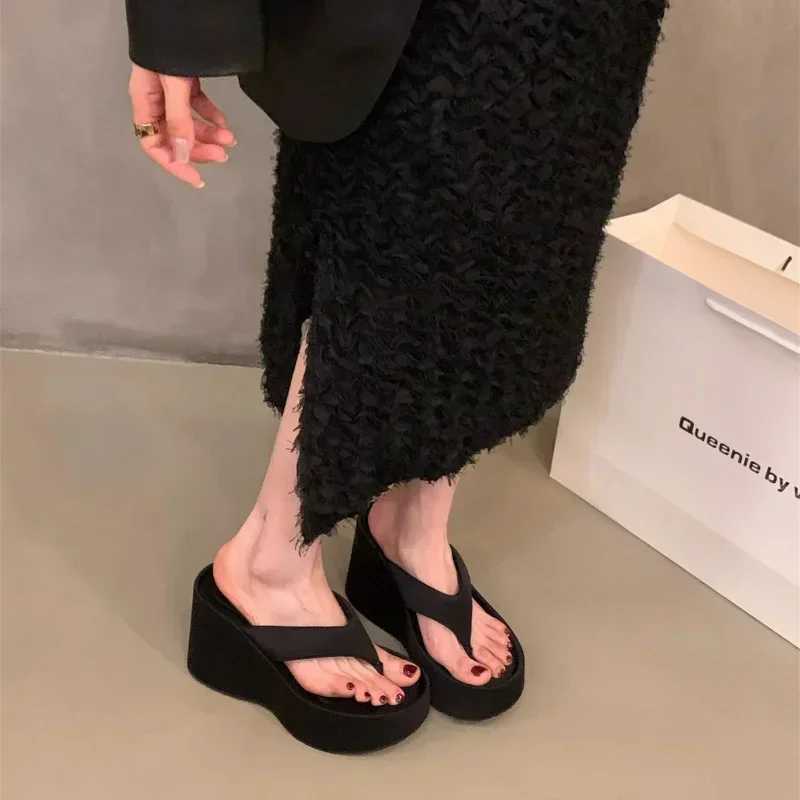 Women Wedge Clip Toe Flip Flops Summer Fi Chunky Platform Beach Sandals Ladies Thick Sole High Heeled Slippers SlidesXJ250207