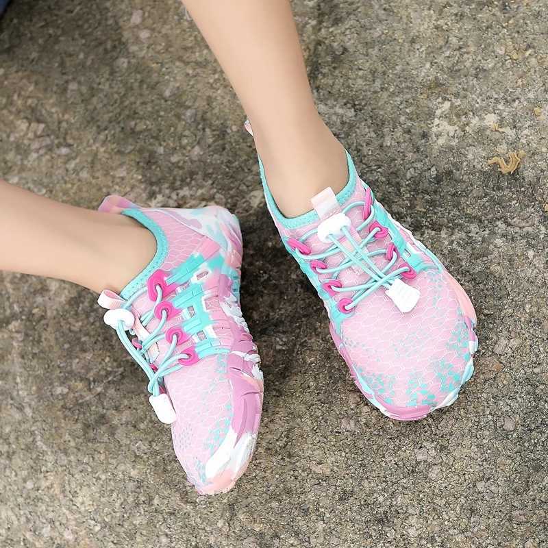 2024 Childrens Summer Colorful Aqua Shoes Mens and Womens Non slip Water Shoes Barefoot Beach Sports Shoes Sizes 26-38 W250207