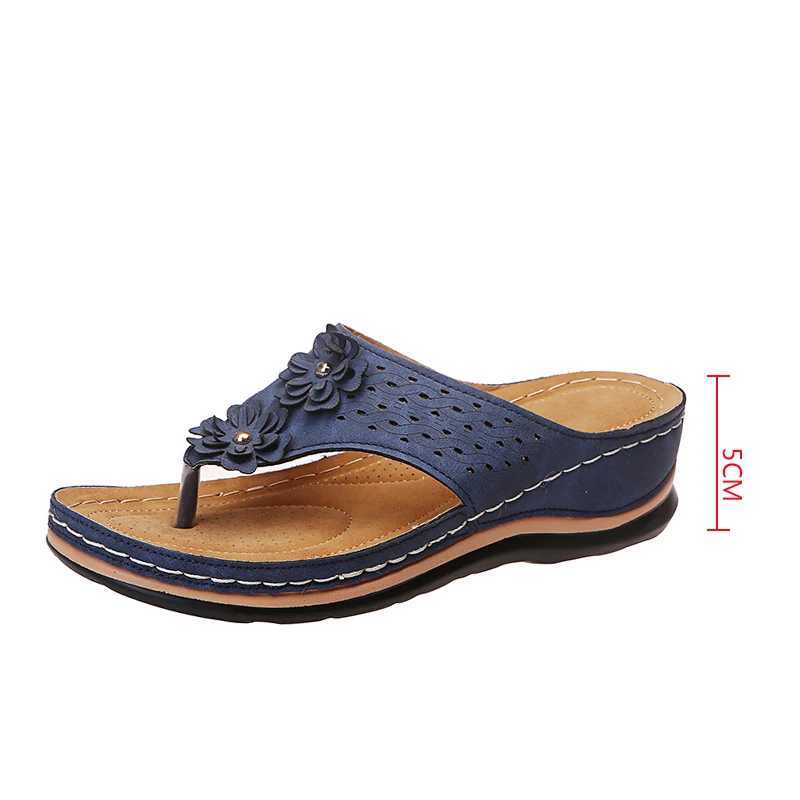 Summer flip flops floral spge cake bottom slippers oversized casual womens sandals flip flopsXJ250207