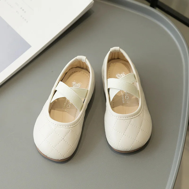 Princess Plaid Leather Girls Shoes Soft Comfortable Cross Strap Kids Shoes Sweet Wedding Dress Party Flats Mary Jane Shoes 250206