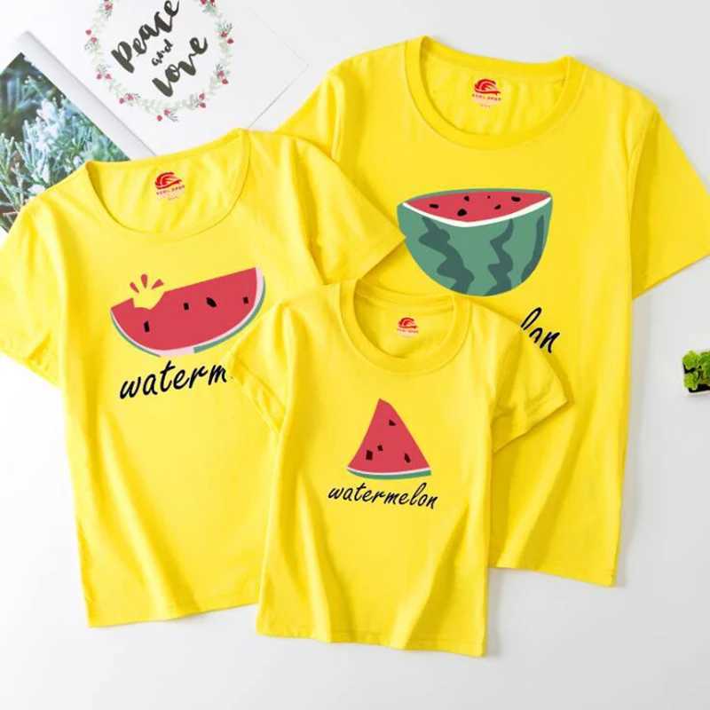 Family Look Mommy and Me Clothes Matching Summer Fruits Printing Family Clothing Mother Daughter Son Father Kids T-shirt W250207