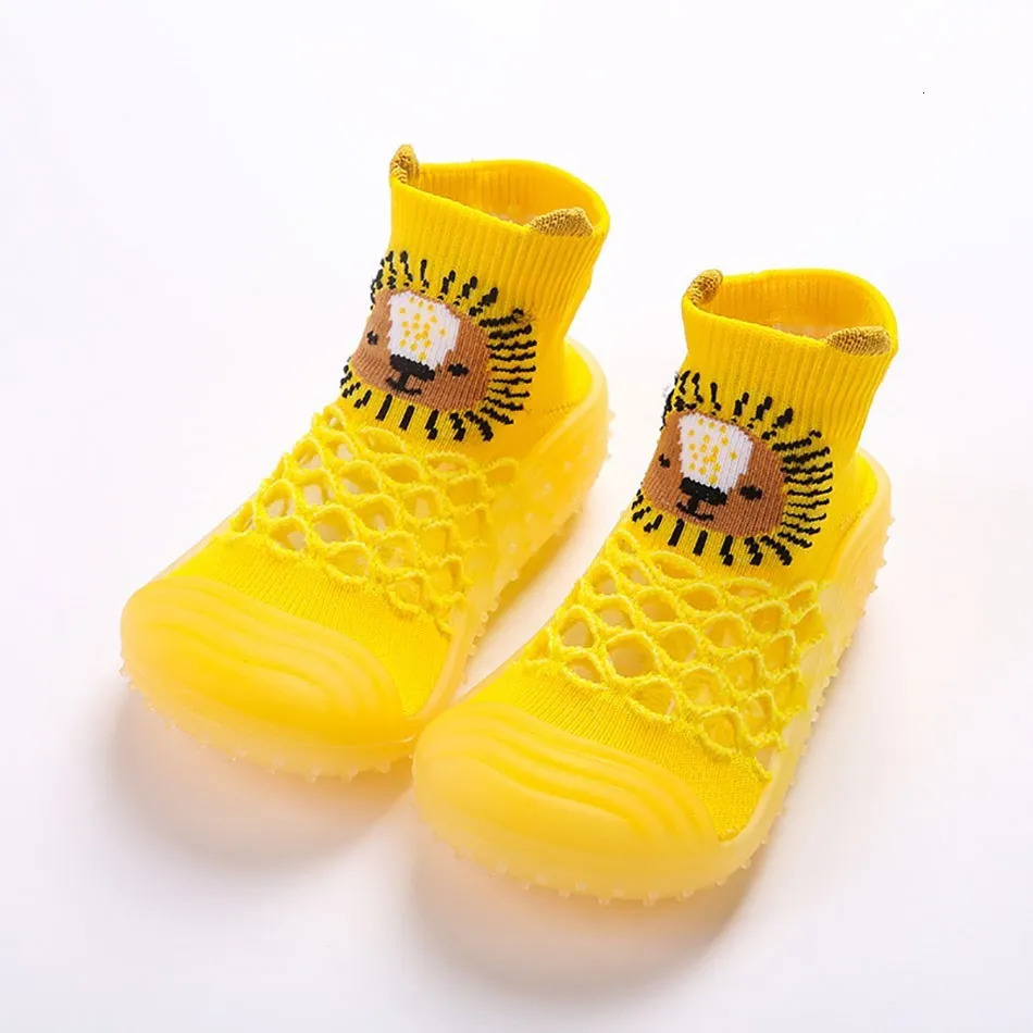 born First Walkers Infant Toddler Cartoon Pandas Shoes Baby Rubber Non Slip Shoes Baby Boy Girl Elastic Socks Shoes 0-4Years 250207