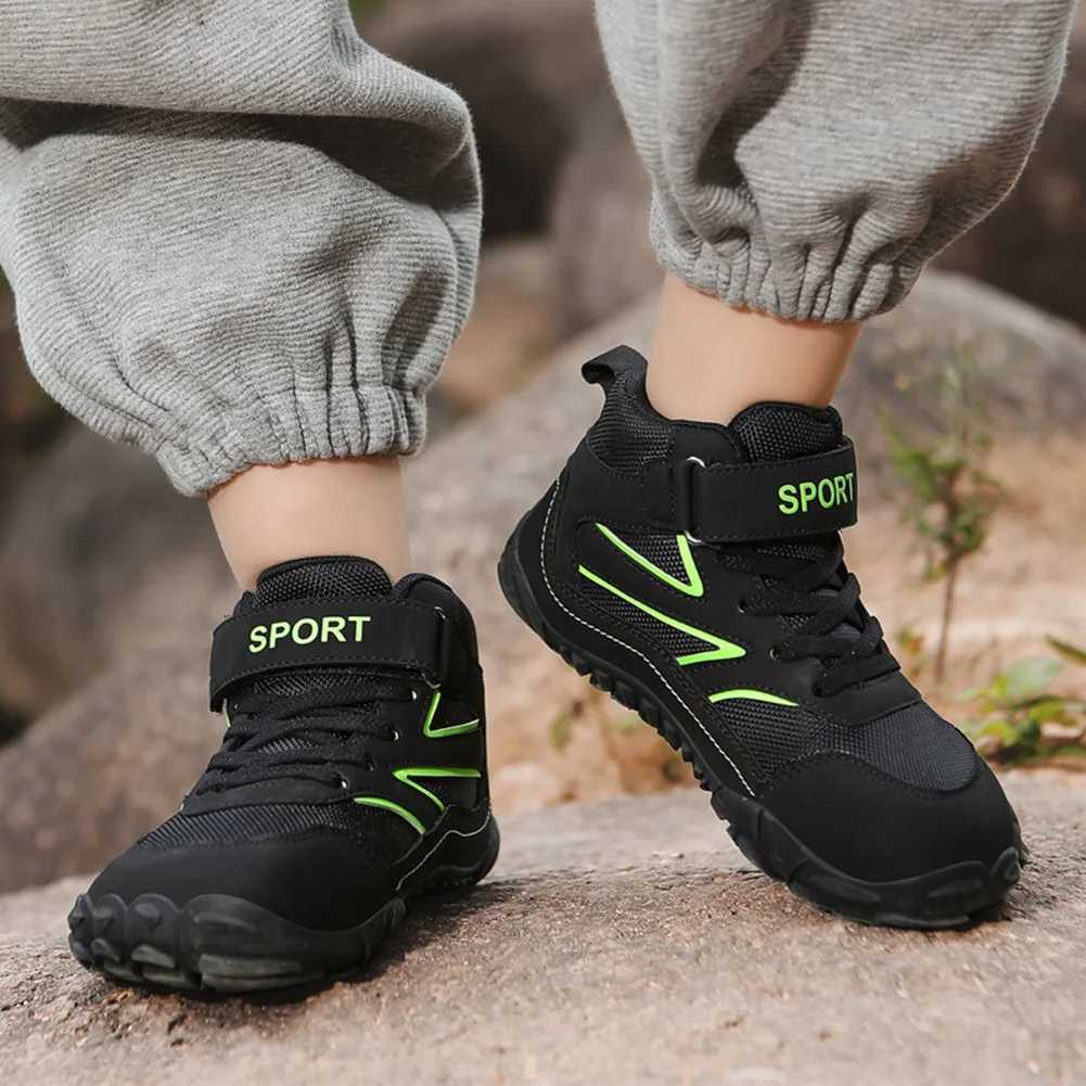 Autumn and Winter Baby Boys and Girls Boots Childrens Waterproof Casual Shoes Outdoor Anti slip Baby Shoes Plush Childrens Ankle Boots W250207