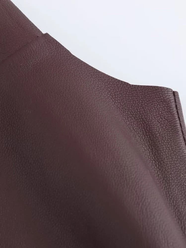 2024 Autumn and Winter Arrivals Womens Leather Versatile Simple Sleeveless Round Neck Top Shorts Set 250107