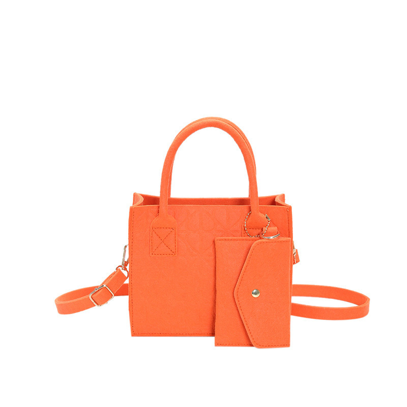 Elegant Felt Material Shoulder Handbag for Ladies Versatile Designer Crossbody Messenger Bag with Zipper Detail