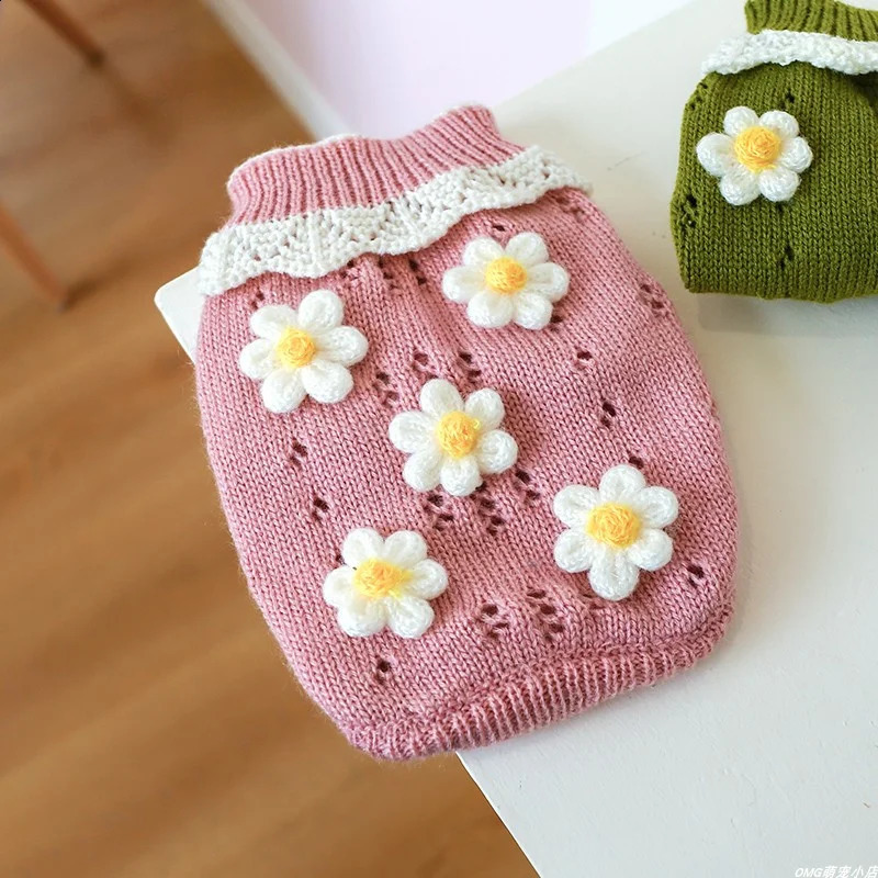 1PC Pet Apparel Dog Autumn and Winter Thickened Warm Green Pink 3D Flower Knitwear Pullover Sweater For Small Medium Dogs 250206