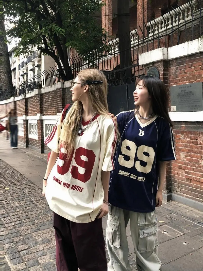 Vintage Loose Sports V-neck T Shirts Striped Letter Printed Oversized T-shirt Women Streetwear Hip Hop Loose Casual Y2k Top 250206
