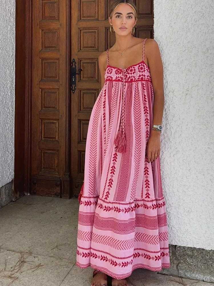 Fashion Embroidery Pleat Suspender Dress Women Vintage Sveless Midi Dresses 2024 Summer New Lady Vacation BeachXJ2500207