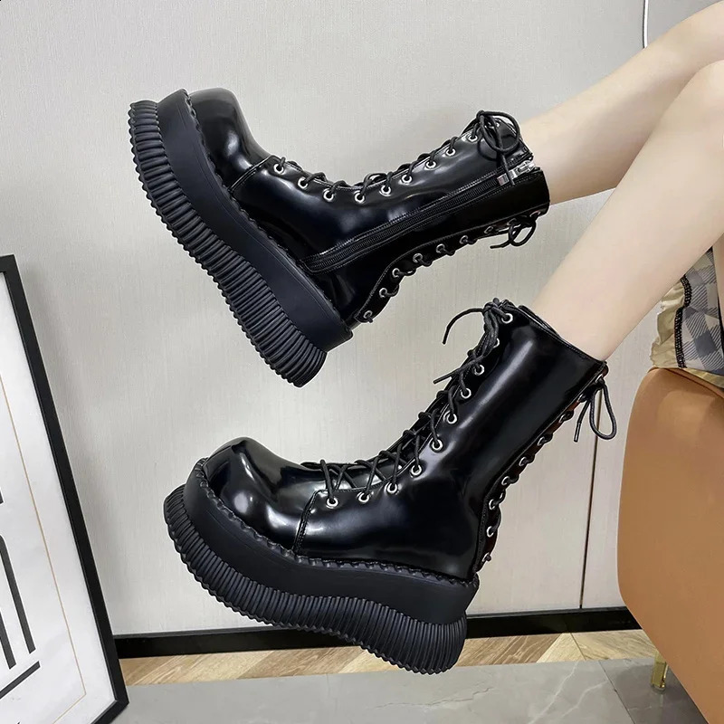 8cm Black Glossy Straps Punk Style Boots for Women Autumn and Winter Thicksoled Heightening Platform Midcalf Knight 250117