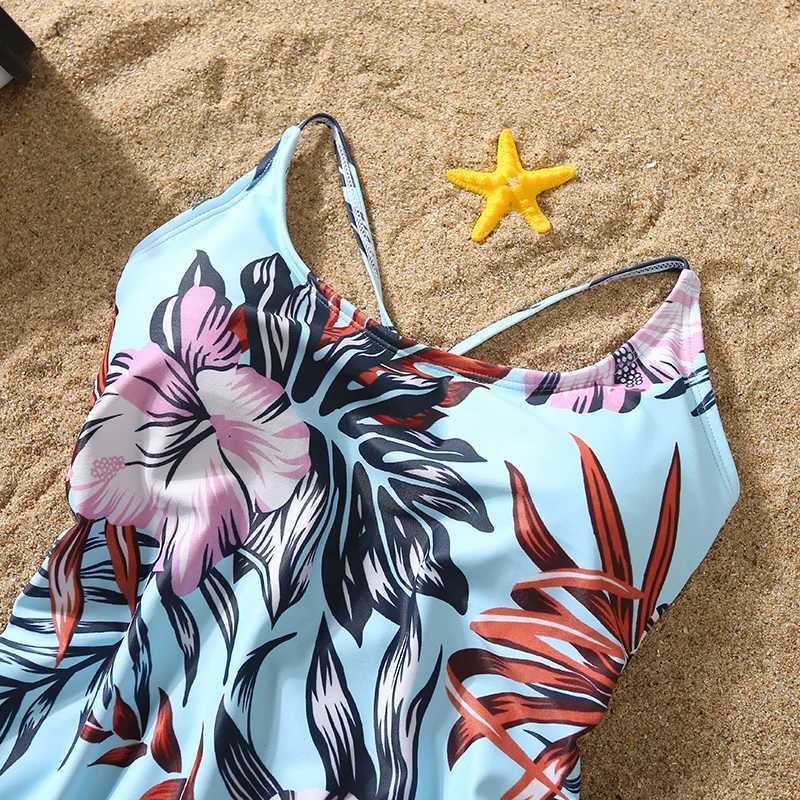 Family Baby Mom and Dad Son Daughter Clothing Printing Bikini Beach Swimsuit Family Matching Swimsuit W250207