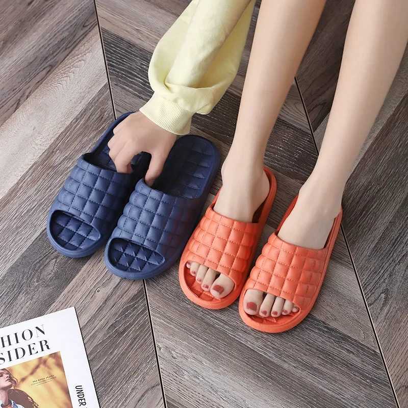 Home Bathroom Slippers Women Fi Soft Sole EVA Indoor Slides Woman Sandals 2023 Summer N-slip Woman Man SlippersXJ250207