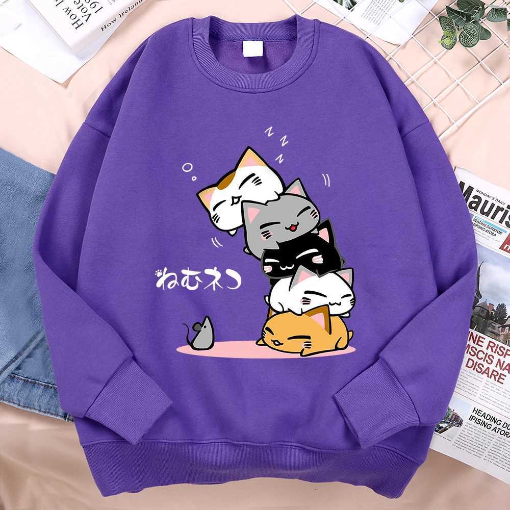 Cute Stacked Cats Sleeping Dont See The Mouse Men Clothing Anime Pullover Hoodies Loose Fleece Hoody Casual O-Neck Streetwear W250207