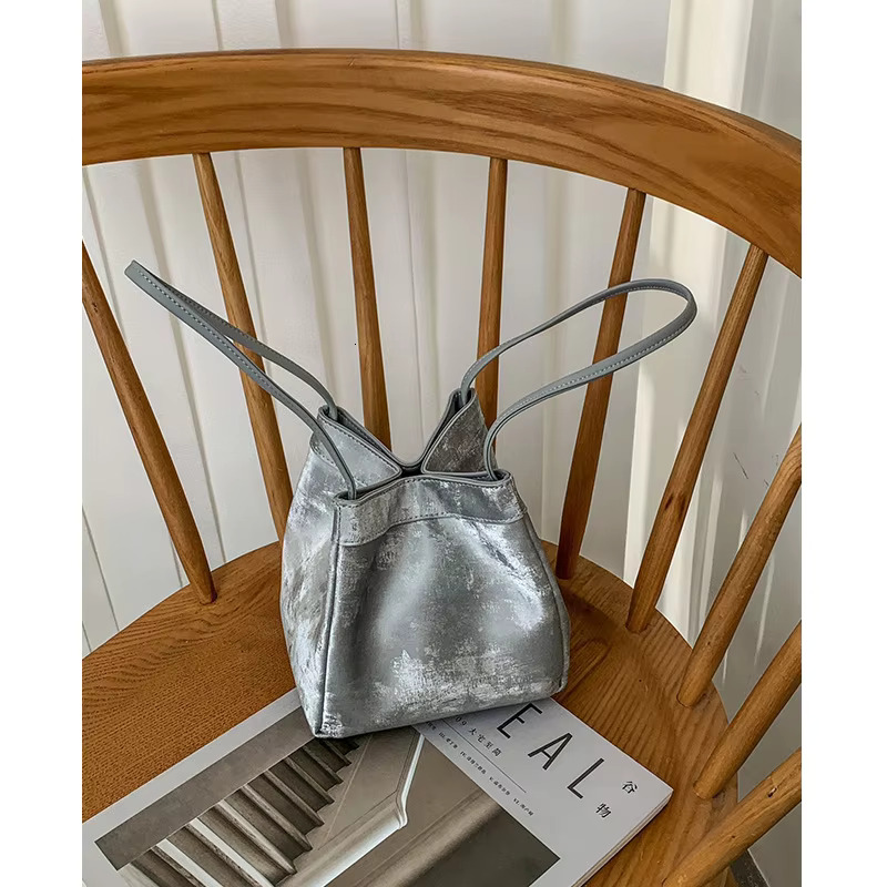 UKF 2024 New Stylish Ladies Basket Bucket Wing Bag Square Handbags Designer Shoulder Crossbody Bags For Women Bolas
