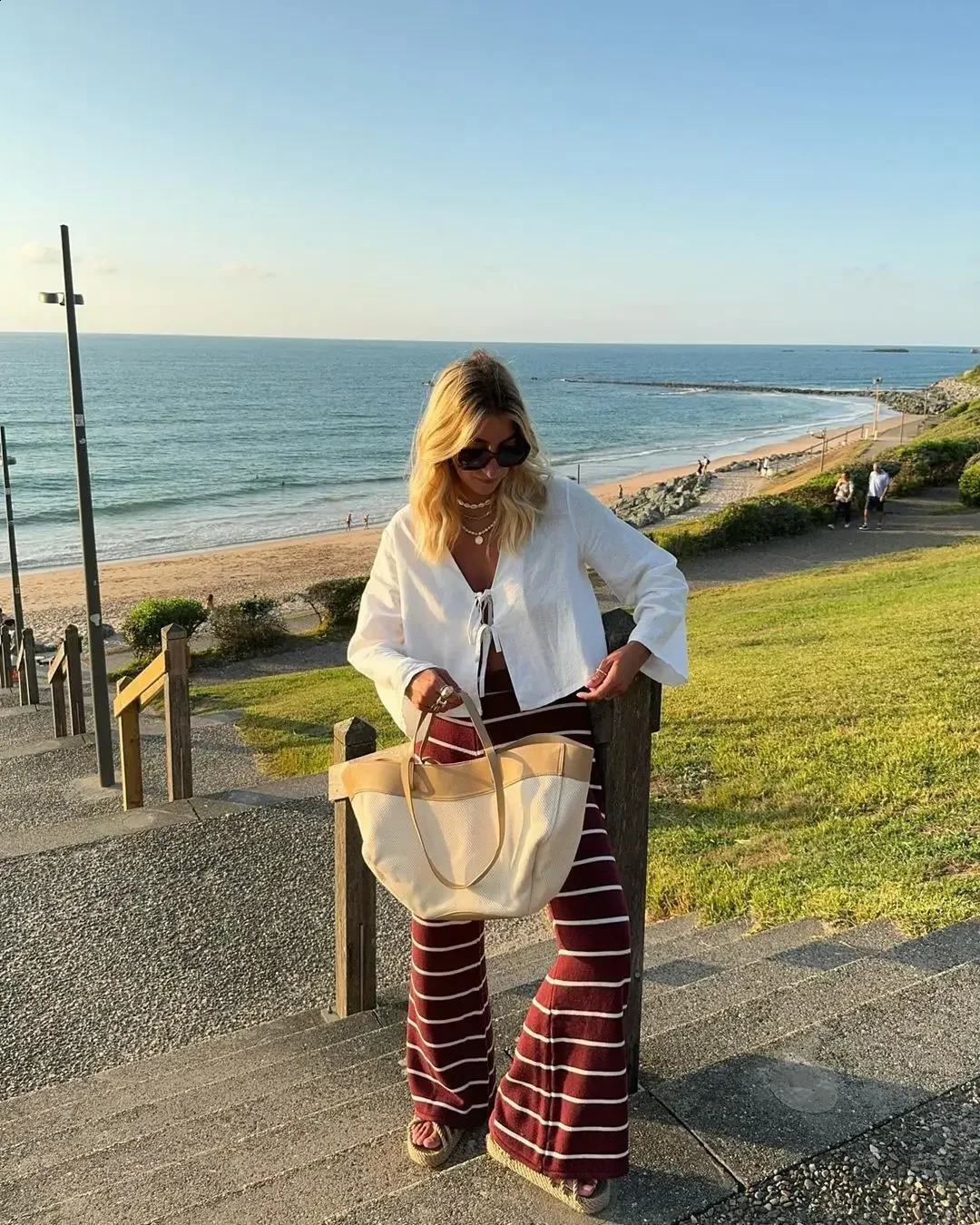 Womens Solid Casual Loose Fashion V-neck Lace-up White Shirt Long Sleeve Shirts 2025 Spring Female Chic Office Ladies Blouse 250110