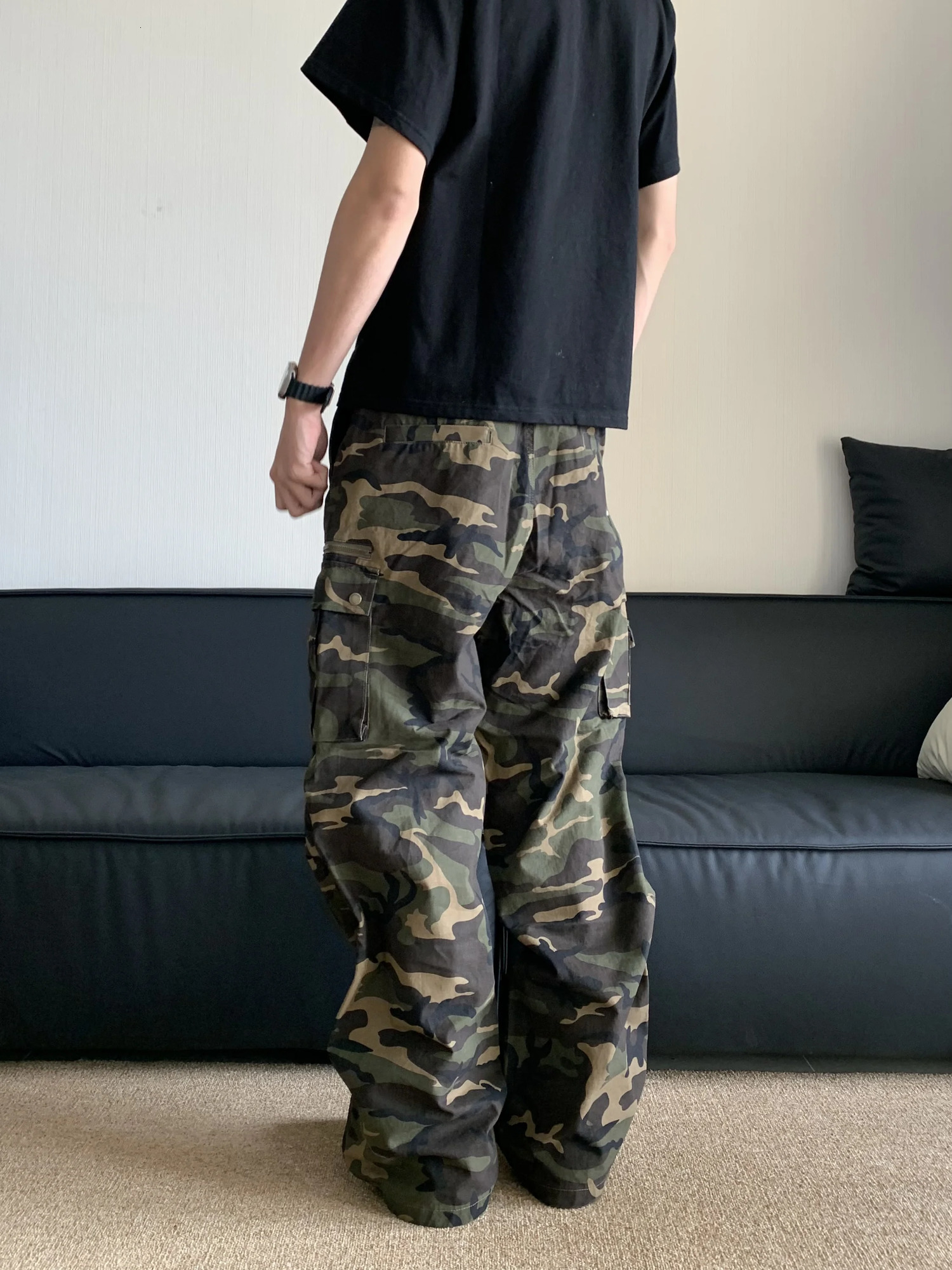 Camouflage Straight Tube Pants High Street Loose Large Pocket Cargo Pants High Waist Trendy Streetwear Male Trousers 250206