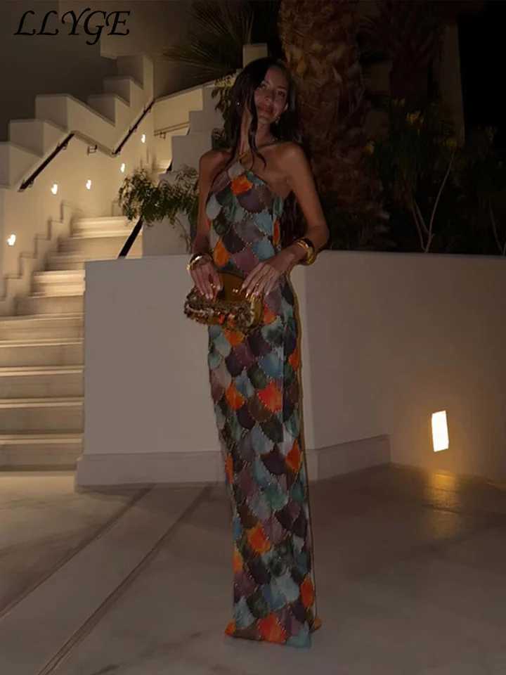 Sexy printed long suspender dress for women backless Hip bag womens party dress 2025 spring/summer womens shiny long robe new X2503241