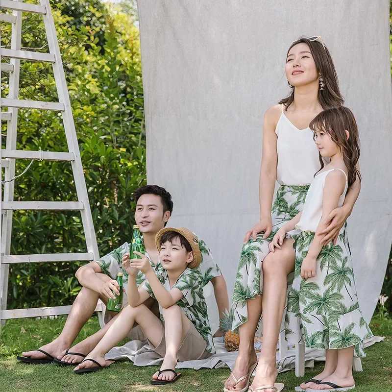 Vacation Parent-child Summer Clothes for The Whole Family Beach Outfit Mom Dad Daughter Son Matching Sets Holiday Women Skirt W250207
