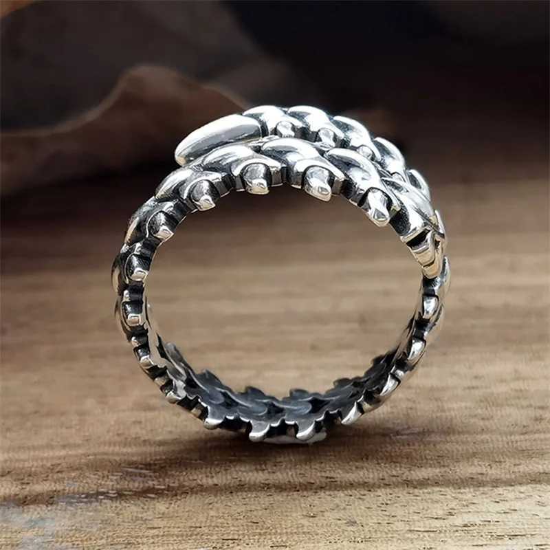 Vintage Punk Centipede Couple Ring Gothic Geometric Spine Five Finger Rings Hip Hop Hyperbole Anime Ring Jewelry W250207