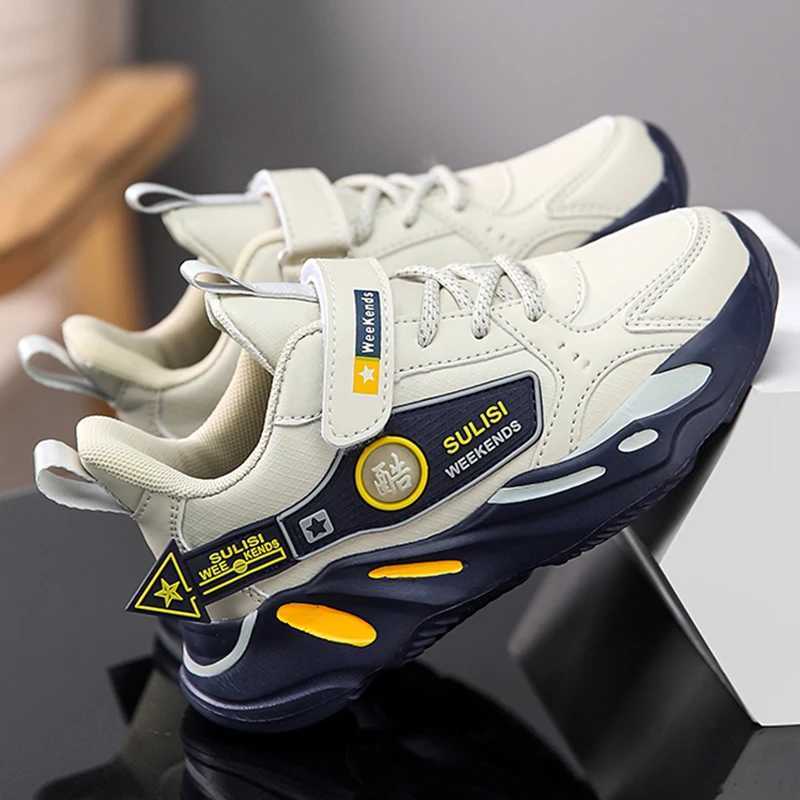 Childrens sports shoes lightweight casual leather surface autumn walking shoes anti slip soft soled running shoes W250207