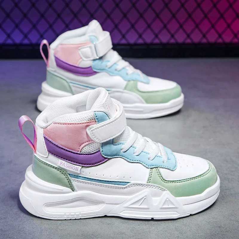 A new pair of girls sports shoes boys running shoes children small white school board middle-top skateboard casual shoes l W250207