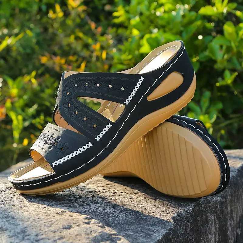 Cool slippers for women with sloping heels and fish mouth thick soles available in multiple colors with embroidered sandals forXJ250207