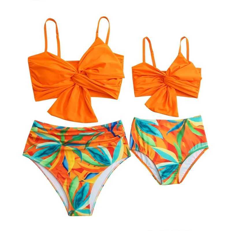 Leaf Print Swimsuit Set 2024 Family Match Set Summer Mom and Daughter Bikini Big Bow Beach Swimsuit Adult Baby Clothing W250207