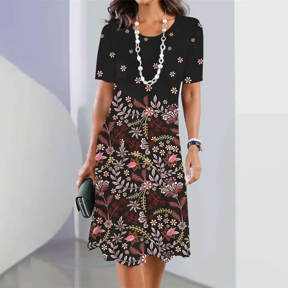 Hot selg wer 3D digital printing fashionable loose women's plus size round neck dress 2024 new casual fashion trend clothing