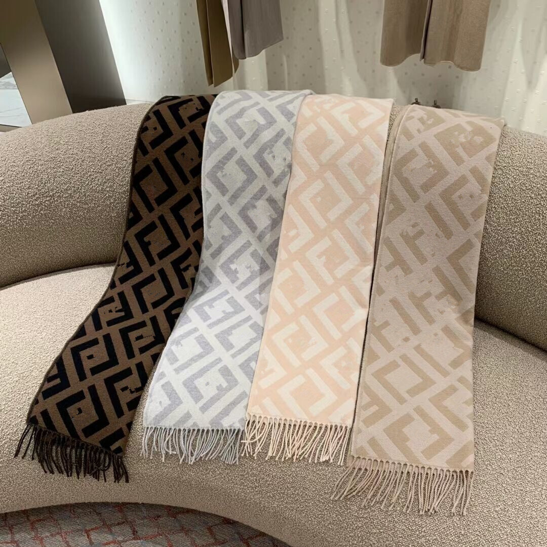 Design a cashmere scarf Autumn and Winter High Quality FD Wool Scarf F Letter Cashmere Shawl Internet Red Same Style Double sided Thick Neck for Warmth