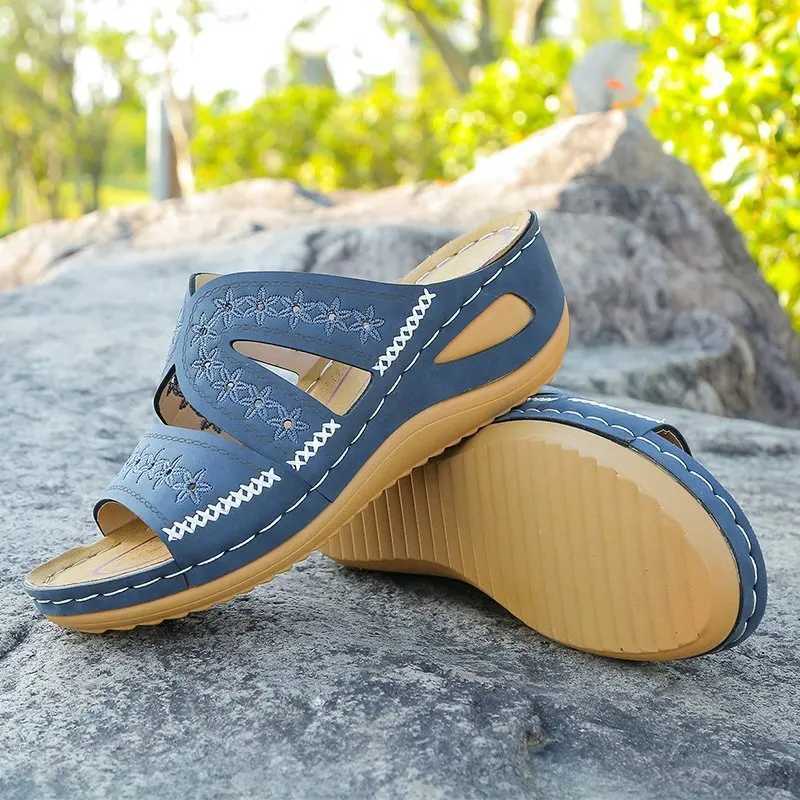 Cool slippers for women with sloping heels and fish mouth thick soles available in multiple colors with embroidered sandals forXJ250207