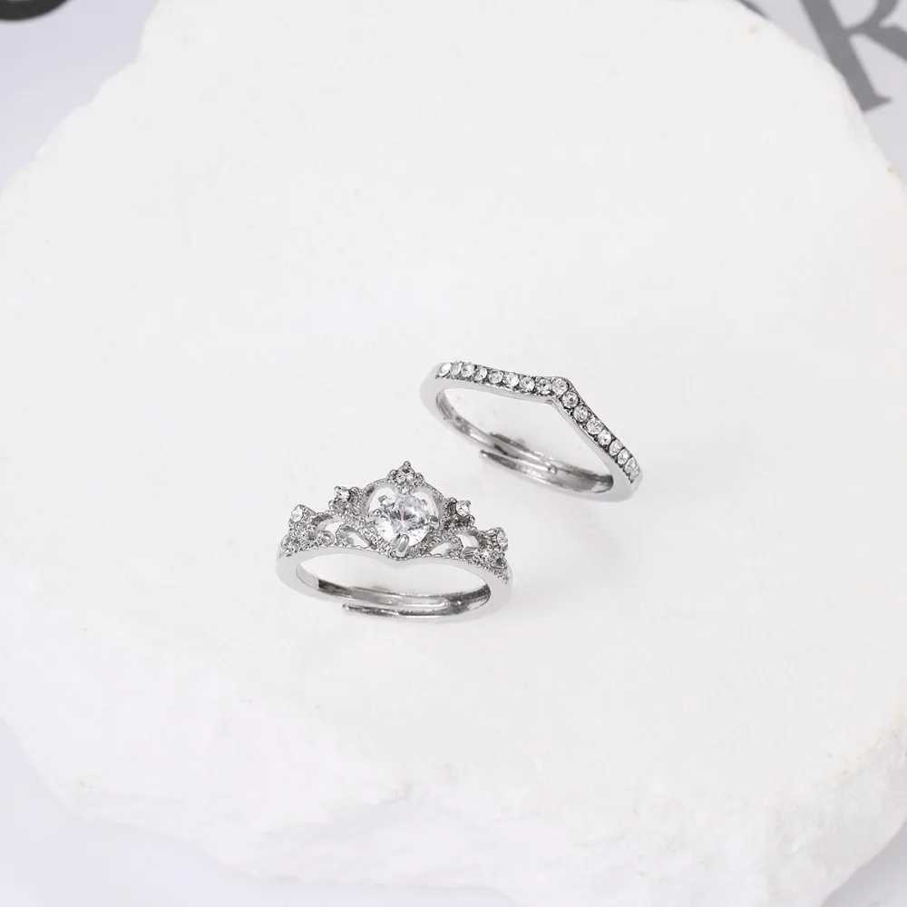 2pcs Set Crown Princess Zircon V Shape Couple Rings for Women Girls Cute Romance Opening Bride Finger Jewelry Anniversary Gift W250207
