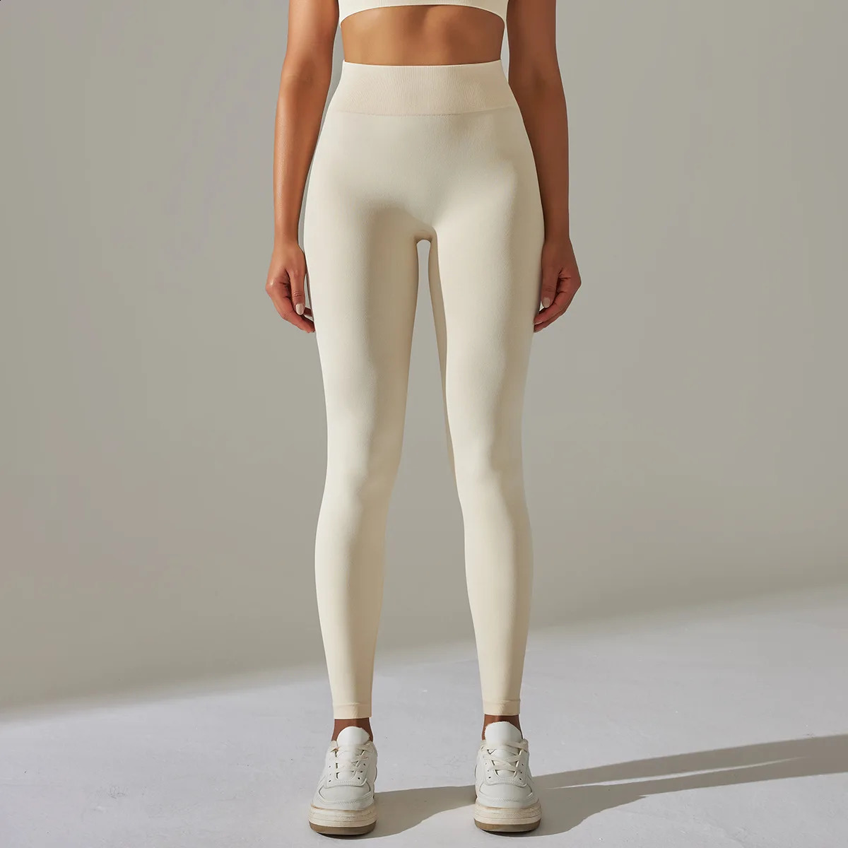 Womens seamless solid color Leggings Knitted High Waist Sports Fashion Striped Leggings Hip Lifting Running Sexy 250207