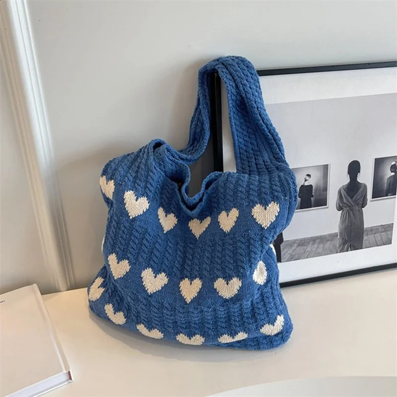 Knitted Handbags Female Large Capacity Womens Shoulder Bag Summer Beach Purses Casual Hollow Woven Shopping 250121