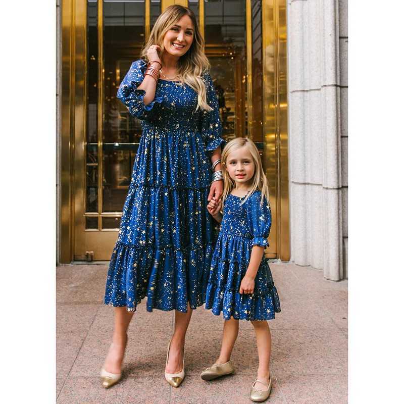 Family Look Women Matching Mother And Daughter Clothes Puff Sleeve Floral Dress For Mommy And Me Kids Girls Mom Daughter Dresses W250207