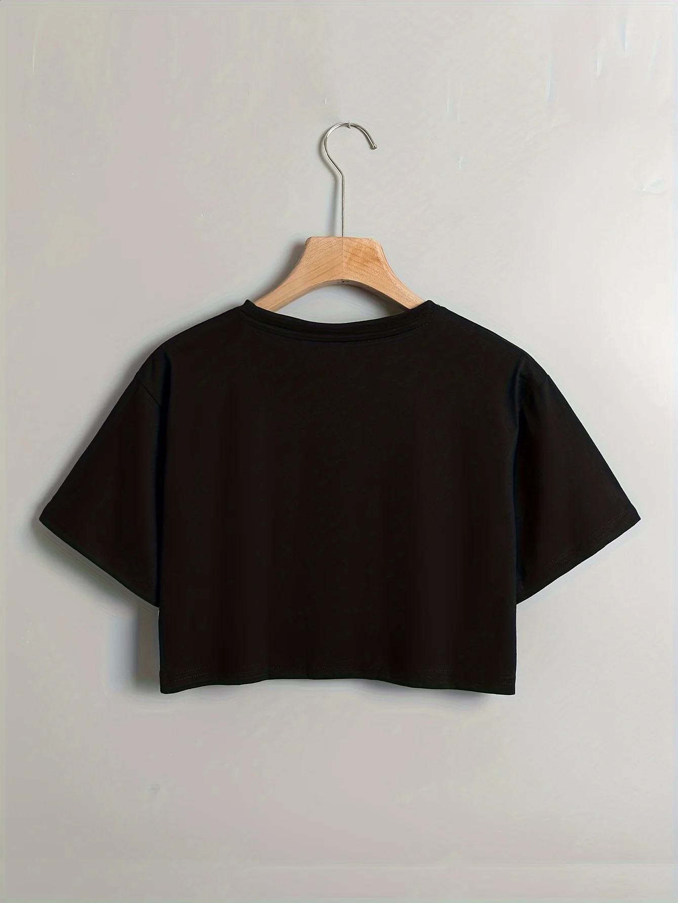 Chic Sun Moon Graphic Crop Top Casual Crew Neck Short Sleeve TShirt for Women Fashionable Comfortable Clothing 250120