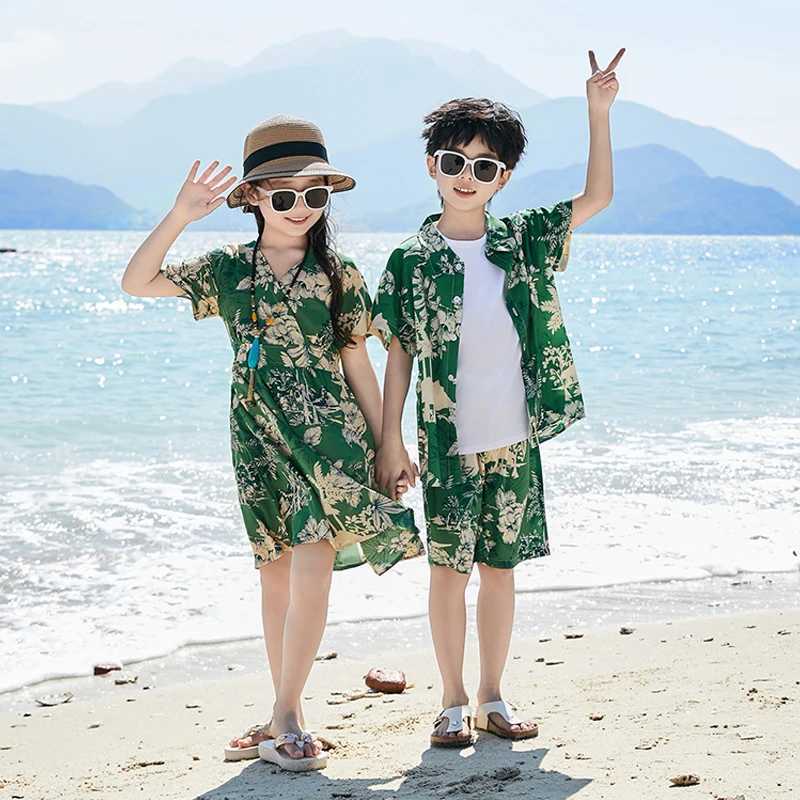 Summer Beach Family Matching Outfits Mum Daughter Dresses Holiday Seaside Dad Son Floral Shirts/T-shirt+Shorts Couple Clothes W250207