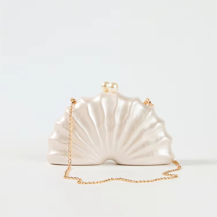 Shell Clutch Bag Acrylic Clutch Bag Women Wedding Evening Party Cute Ivory Pearl Color Purse Handbag Summer New 2024