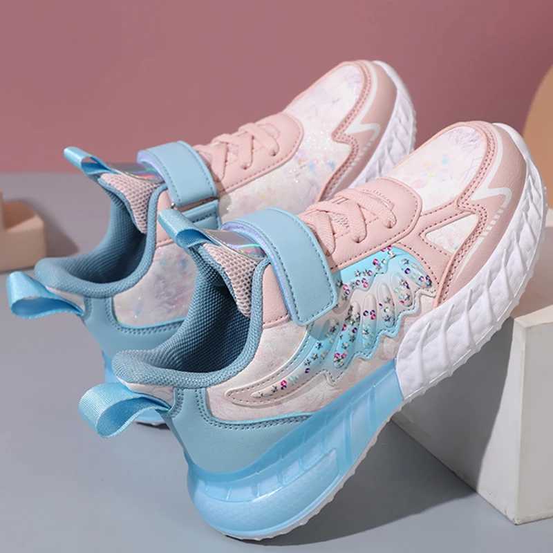Girl Sneakers Hot Selling Summer Soft Sold Leather Casual Flat Tennis Shoes Outdoor Jogging Walking Shoes for Children Footwear W250207