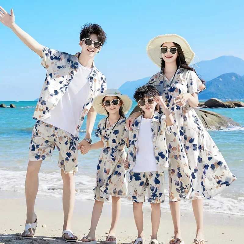 2025Summer Family Vacation LookDad and Son Shirts Two Piece Outfits Sets Clothes Mom and Daughter Short Sleeve Dress Holiday W250207
