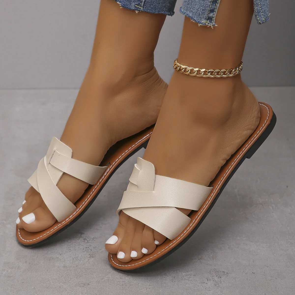 Flat Beac for Women 2024 Summer New Leather Outwear Casual Anti slip Fi SlippersXJ250207