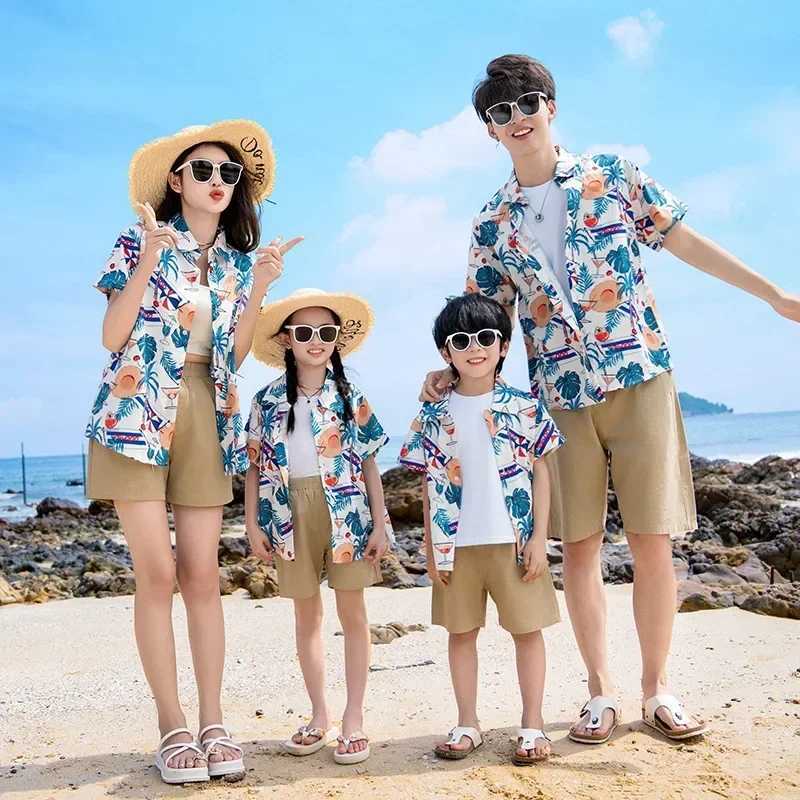 Vacation Look FamilyPiece Sets Korean Parent-child Matching Beach Couple Clothing Clothes Mom Daughter Resort Dress Dad Son Two W250207