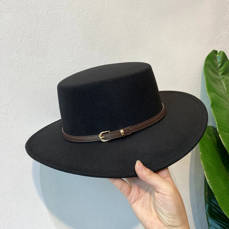 Women Fedora Chic Belt Buckle Decorated Flap Brim Felt Hat Retro British Jazz Casquette Winter Autumn Wool Warm Boater Cap gorra 250206