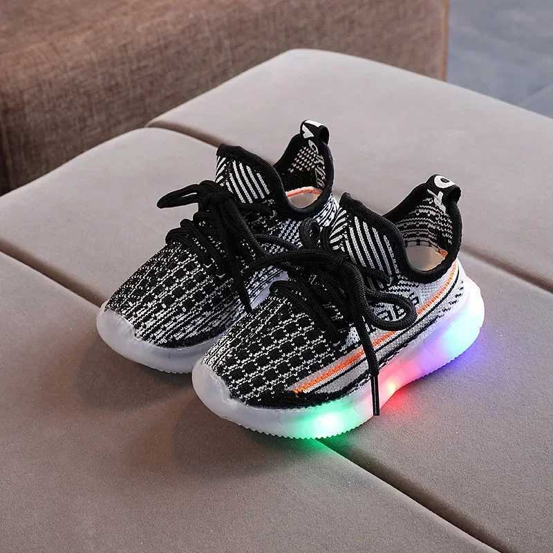 Children Led Shoes Boys Girls Lighted Sneakers Glowing Shoes for Kid Green Black Sneakers Boys Baby Sneakers with Luminous SoleXJ250207
