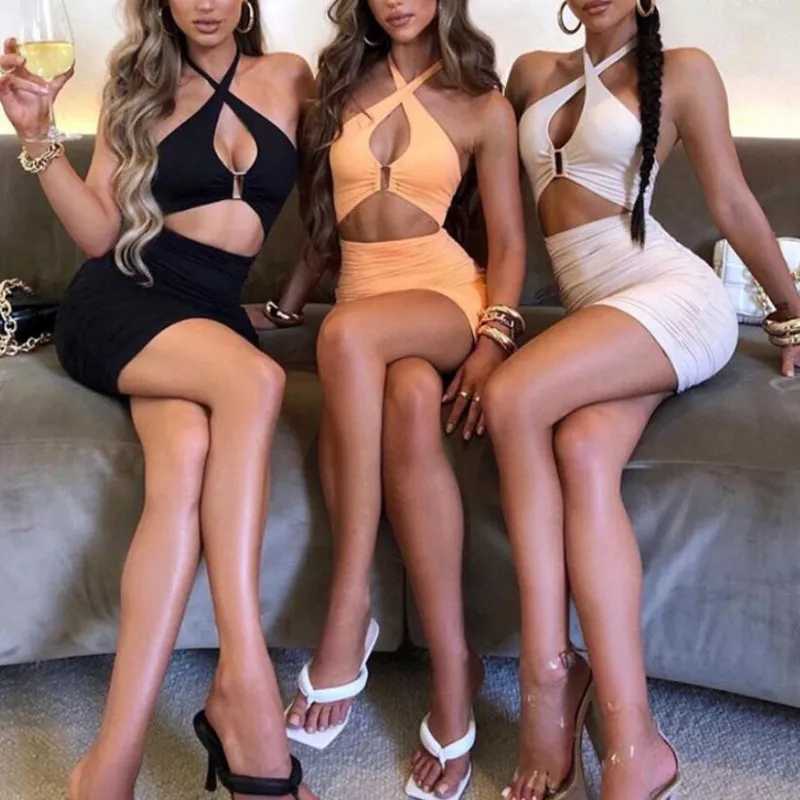 2024 New hollow sexy backless cross hanging neck and buttocks wrapped dress for womenXJ2500207
