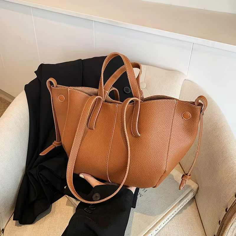 New Handheld Tote Large Capacity Fashionable Women's Premium Single Shoulder Underarm Bag Una Bolsa De Hombro PU Cartoon