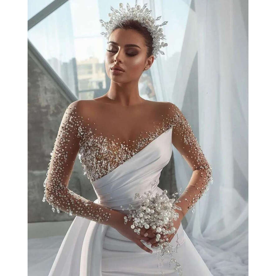 Elegant Satin Wedding Dresses With Crystal Beads 2024