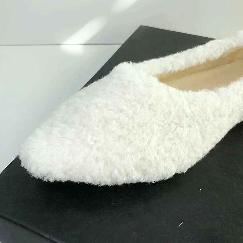 Furry Shoes for Women Winter Warm Flat Heel Shoes White Black Loafers Pure Color Simple Concise Style All Match High Quality 44 250206