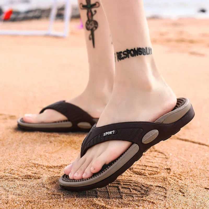Massage Flip Flops for Men Summer Breathable Beach Shoes Sandals Men Luxury Flip Flops Breathable Mens SlippersXJ250207